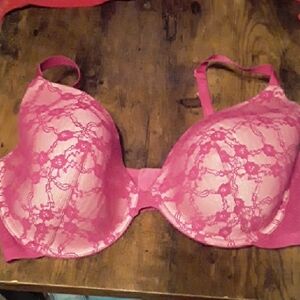 NWOT Victoria's Secret Sexy Pink Lace 38DD Gorgeous Lightly padded Underwire Bra